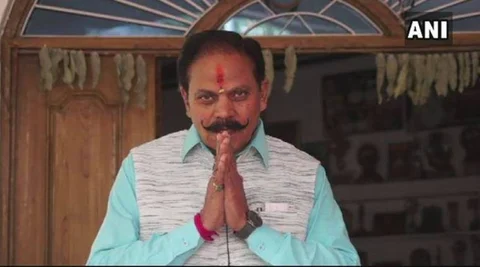 'ಬೆಳೆ ಹಾನಿ ಆಗ್ತಾ ಇದೆಯಾ; ಮಂತ್ರ ಪಠಿಸಿ': ಬಿಜೆಪಿ ನಾಯಕನಿಂದ ರೈತರಿಗೆ ಪುಕ್ಕಟೆ ಸಲಹೆ