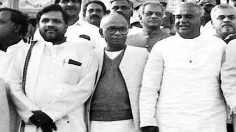 ಜೆ.ಎಚ್. ಪಟೇಲ್, ಎಚ್.ಡಿ. ದೇವೇಗೌಡರ ಜತೆ ಸಿದ್ದರಾಮಯ್ಯ