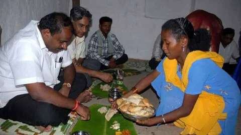 ‘ಮಹಿಳೆಯರ ಮತಕ್ಕೆ 200ರ ನೋಟು’: ಕುಮಾರಸ್ವಾಮಿಯವರಿಗೊಂದು ಕಿವಿಮಾತು!