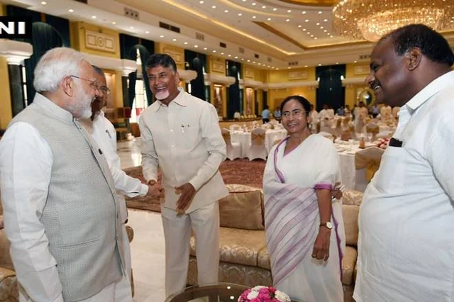 ಸೈದ್ಧಾಂತಿಕ ವಿರೋಧ, ಅಭಿವೃದ್ಧಿಗೆ ಸಹಕಾರ: ದಿಲ್ಲಿ ರಾಜಕೀಯ ಬಿಕ್ಕಟ್ಟಿಗೆ ಪರಿಹಾರ ಎಲ್ಲಿದೆ?