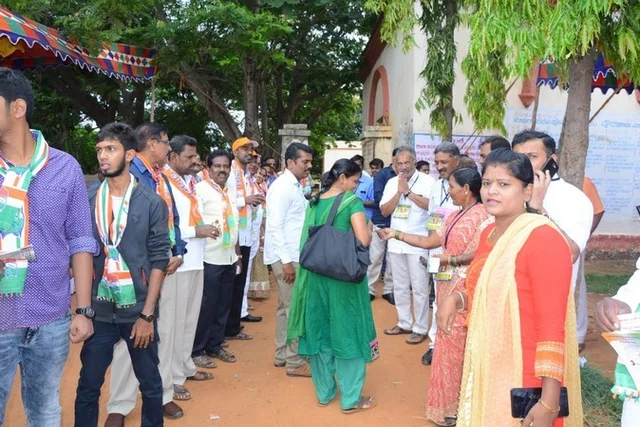 ಪರಿಷತ್ ಚುನಾವಣೆ: ಪದವೀಧರ ನಿರುತ್ಸಾಹ ಧೋರಣೆ, ಶಿಕ್ಷರಿಂದ ಉತ್ತಮ ಸ್ಪಂದನೆ