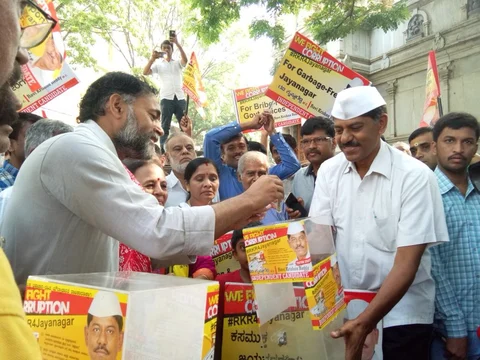 ಜಯನಗರ ಮತದಾನ: ನಿರೀಕ್ಷೆಯಂತೆಯೇ ಮತಹಾಕದ ಅರ್ಧದಷ್ಟು ಬುದ್ಧಿವಂತ ಜನ!