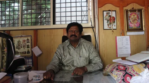 ವಿ. ನಾರಾಯಣ ರೆಡ್ಡಿ. 