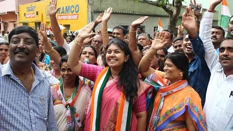 ಅಪ್ಪನ ಕ್ಷೇತ್ರ ಮರಳಿಸಿದ ಸೌಮ್ಯರೆಡ್ಡಿ; ಬಿಜೆಪಿ ಕೈ ತಪ್ಪಿದ ಹಾಲಿ ಕ್ಷೇತ್ರ