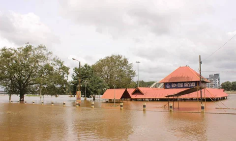 ಮುಳುಗಿರುವ ಶಿವ ದೇವಾಲಯ