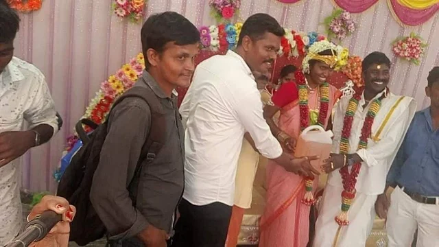 <b>ದಂಪತಿಗೆ ದುಬಾರಿ ಪೆಟ್ರೋಲ್ ಗಿಫ್ಟ್</b>
