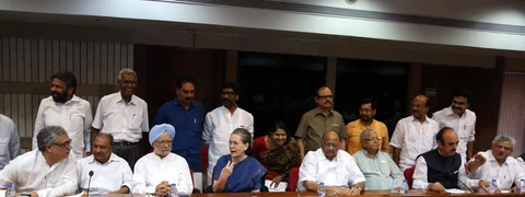 ‘ಸತ್ತಂತಿಹ ವಿರೋಧ ಪಕ್ಷಗಳನ್ನು ಬಡಿದೆಚ್ಚರಿಸಿ’: ಇಂಧನ ಬೆಲೆ ಏರುತ್ತಿದ್ದರೂ ಏಳದ ಜನಾಕ್ರೋಶ