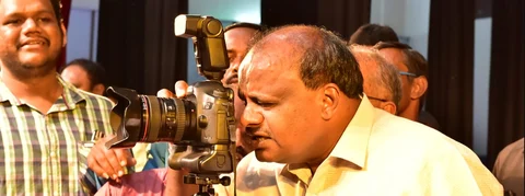 ‘ಒನ್ ಲೈನರ್ ರಾಜಕಾರಣ’: ತಂದೆ ಹಾದಿಯಲ್ಲಿ ಮಗ; ದಂಗೆ ಎಂಬ ನೆಪ; ದಾರಿ ತಪ್ಪಿದ ಬಿಜೆಪಿ