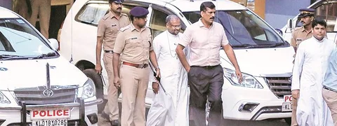 ಅತ್ಯಾಚಾರ ಆರೋಪಿ ಬಿಷಪ್ ಮುಳಕ್ಕಲ್ಗೆ ಜಾಮೀನು, ಕೇರಳ ಪ್ರವೇಶಕ್ಕೆ ನಿರ್ಬಂಧ