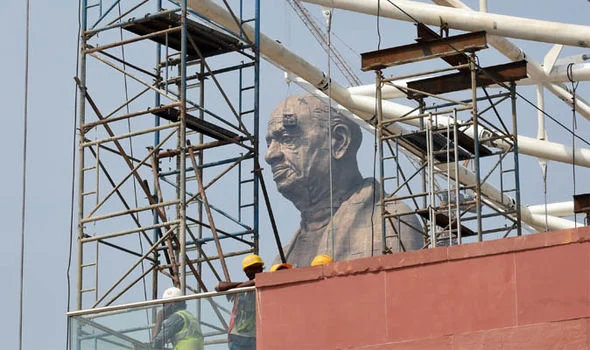 ‘ಯಲ್ಲಮ್ಮನ ಜಾತ್ರೆ’ ನೆನಪಿಸಿದ ಪಟೇಲ್ ಪ್ರತಿಮೆಗೆ ಮೋದಿ ಹಣ ಹೊಂದಿಸಿದ್ದು ಹೇಗೆ ಗೊತ್ತಾ?