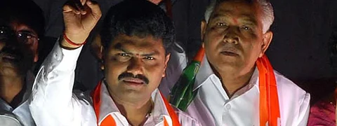ಶಿವಮೊಗ್ಗ ಉಪ ಚುನಾವಣೆ: ಪರ್ಯಾಯವಿಲ್ಲದ ಕ್ಷೇತ್ರದಲ್ಲಿ ಹಳೇ *** ಓಕೆ ಅಂದ ಮತದಾರ!