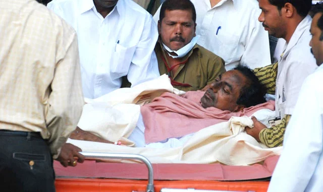 ಪ್ರತ್ಯೇಕ ತೆಲಂಗಾಣ ರಚನೆಗಾಗಿ ಉಪವಾಸ ಕುಳಿತು ಆಸ್ಪತ್ರೆಸೇರಿದ್ದ ಕೆಸಿಆರ್