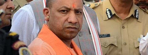 ಬುಲಂದ್ಶರ್ ಪ್ರಕರಣಕ್ಕೆ ‘ರಾಜಕೀಯ ಬಣ್ಣ’ ಬಳಿದ ಉತ್ತರ ಪ್ರದೇಶ ಸಿ.ಎಂ. ಯೋಗಿ ಆದಿತ್ಯನಾಥ್