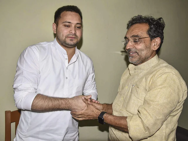 ಆರ್ಜೆಡಿ ನಾಯಕ ತೇಜಸ್ವೀ ಯಾದವ್ - ಉಪೇಂದ್ರ ಕುಶ್ವಾಹ ಭೇಟಿ.