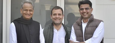 ರಾಜಸ್ಥಾನಕ್ಕೆ ಅಶೋಕ್ ಗೆಹ್ಲೋಟ್ ಸಿಎಂ, ಸಚಿನ್ ಪೈಲಟ್ ಡಿಸಿಎಂ
