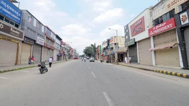 ಬಂದ್ನಿಂದ ಬಿಕೋ ಎನ್ನಿಸುವ ರಸ್ತೆಗಳು. (ಸಾಂದರ್ಭಿಕ ಚಿತ್ರ)
