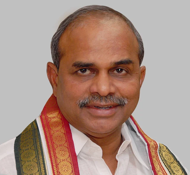 ನಲ್ಲಮಾಲ ಅರಣ್ಯ ಪ್ರದೇಶದಲ್ಲಿ 2009ರ ಸೆಪ್ಟೆಂಬರ್ 2ರಂದು ಹೆಲಿಕಾಪ್ಟರ್ ಪತನಗೊಂಡು ಸಾವನ್ನಪ್ಪಿದ ವೈಎಸ್ ರಾಜಶೇಖರ್ ರೆಡ್ಡಿ.