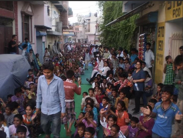 The lane outside Nahar Singh’s house filled with Pakistani Hindu children