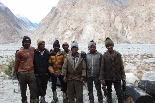 Bangladeshi labour en route to the Siachen base camp, 2016 (Sanjeev Nayyar)