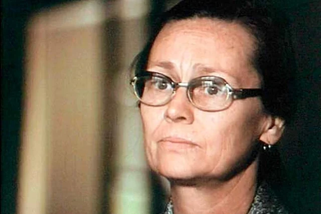 <span style="white-space: pre-wrap; background-color: rgb(255, 255, 255);">Jennifer Kendal, wife of Shashi Kapoor</span>