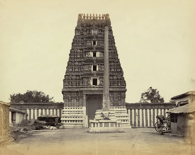An 1868 capture of the Halasuru Someshwara Shrine entrance from the Archaeological Survey of India Collections (Hnery Dixon/WikiCommons) 