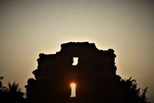 Kashipath 2019 Day 2: At Hampi — Where A Great Civilisation Stood Proudly And Dharma Flourished Amidst Invasions