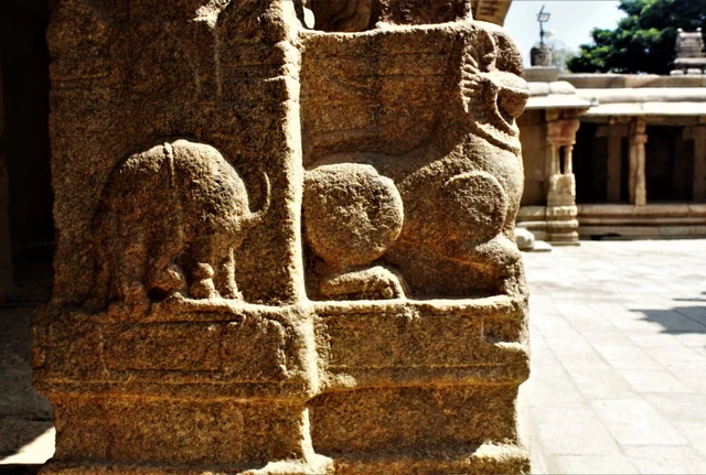 Kashipath Day-1: Lepakshi, Where Jataayu Fell Fighting Ravana, And Siva Stands Tall