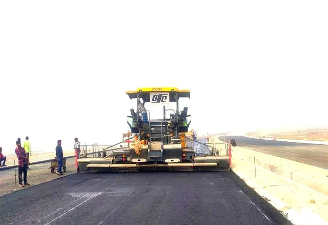 Purvanchal Expressway under construction in district Barabanki. 
