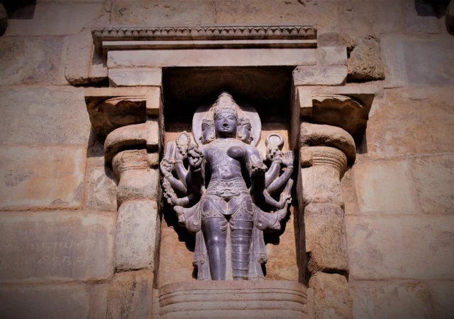 Surya Ardhanareeiswara: Airavatesvara Temple, Darasuram (12th century CE)