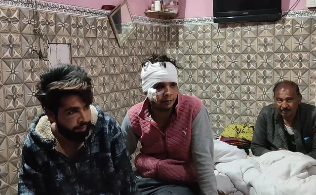 Deepak Khatik (left) and Bhaisaab alias Lala in Moonga Nagar/Swarajya