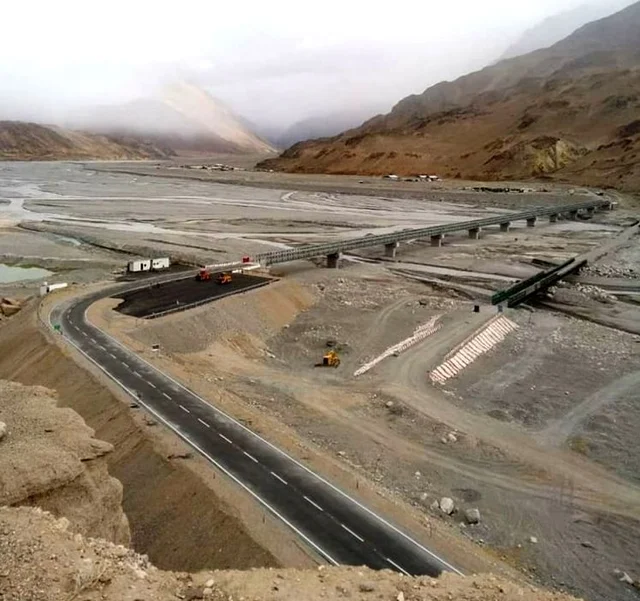 India’s highest altitude all-weather permanent bridge, christened after ‘Lion of Ladakh’ Col Chewang Rinchen, built on Shyok river at 14,650 feet. 