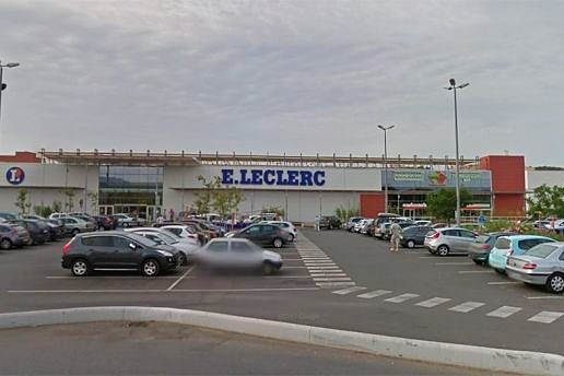 Islamist Attack In France: Woman Injures Two With Blade In Suspected Lone Wolf Attack