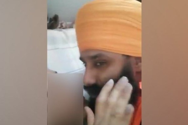 Video Of UK Based Pro-Khalistan Leader ‘Smooching’ A Transsexual Rakes Up Controversy