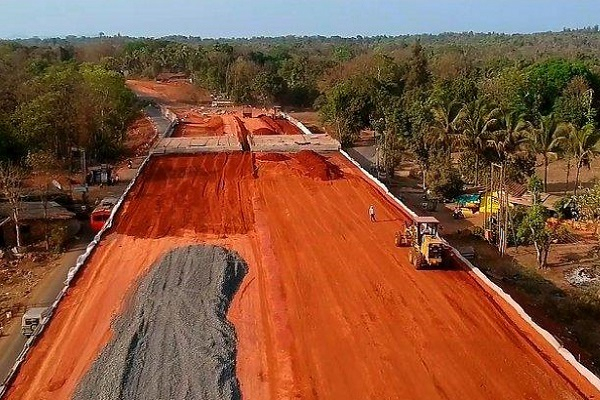 Ongoing work on Mumbai-Goa coastal highway (Pic by @sahil11p/Twitter)