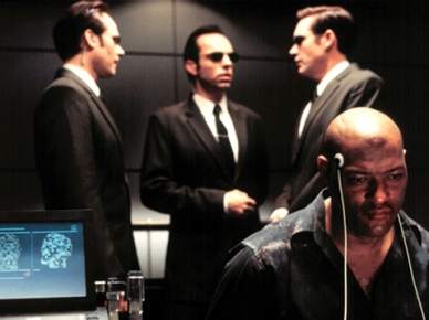 Hacker defies Sony, says will keep on coding