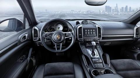 Porsche Cayenne Platinum Edition: A Touch of Precious Metal