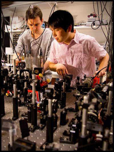 Researchers achieve quantum teleportation between atomic systems over long distances