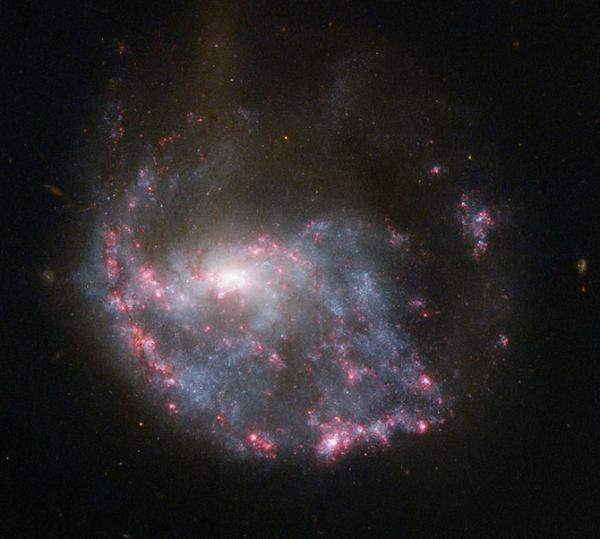 The glittering galaxies of NASA's Hubble