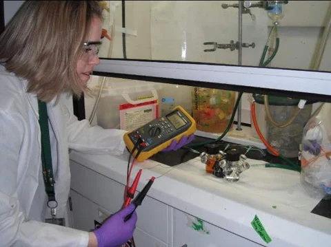 How did life arise? Fuel cells may have answers