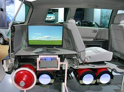 Toyota to lease Highlander fuel cell hybrid vehicles