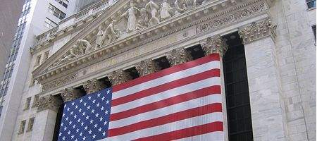 Robot trader beats competition