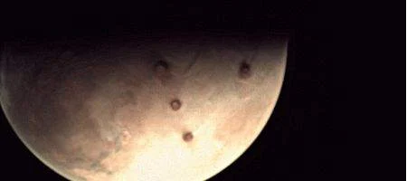 Warm Martian water could have harbored microbes