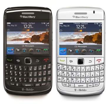 Two new Blackberries generate little hype