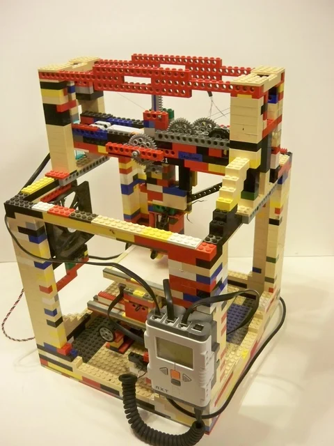 3D Printers too Pricey? Build a LEGO one.