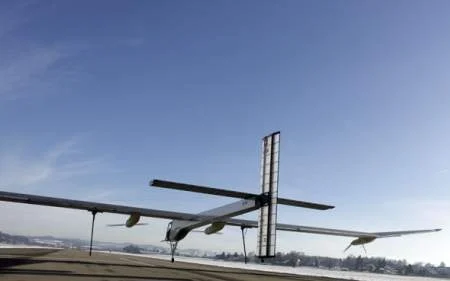 Solar powered plane soars over Swiss skies