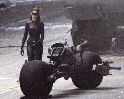 Hathaway’s Catwoman costume revealed