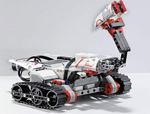 Advanced robotic LEGO Mindstorms are here