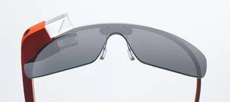 Google Glass app identifies people by their clothes