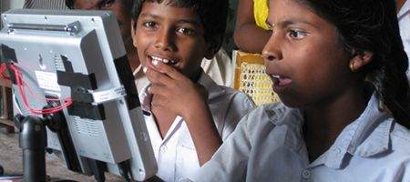 Tablet prototype needs no external power supply