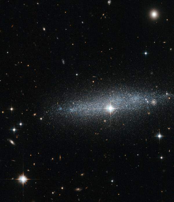 The glittering galaxies of NASA's Hubble